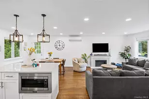 8 Ellsworth Pl, East Northport, NY 11731 - Photo 21