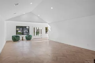 29 Seward Dr, Dix Hills, NY 11746 - Photo 21