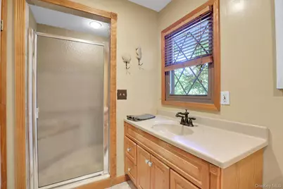 10 Benton Road, Poughkeepsie, NY 12603 - Photo 15