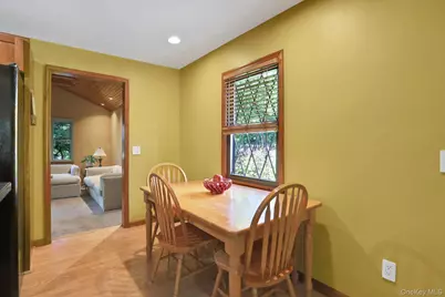 10 Benton Road, Poughkeepsie, NY 12603 - Photo 7