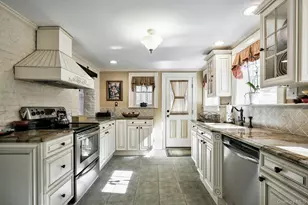 126 Cove Rd, Oyster Bay, NY 11771 - Photo 15