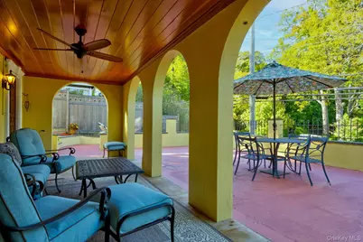 126 Cove Road, Oyster Bay, NY 11771 - Photo 3