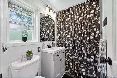 453 Andrews Road, Mineola, NY 11501 - Photo 11