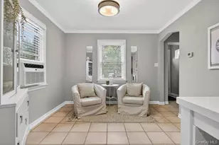 453 Andrews Rd, Mineola, NY 11501 - Photo 5