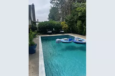 453 Andrews Road, Mineola, NY 11501 - Photo 17