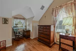 45 Manchester St, Westbury, NY 11590 - Photo 21