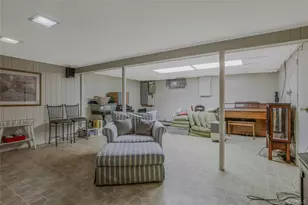 45 Manchester St, Westbury, NY 11590 - Photo 27