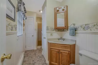 45 Manchester Street, Westbury, NY 11590 - Photo 17