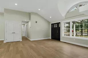 3 Atlanta Dr, Huntington, NY 11743 - Photo 17