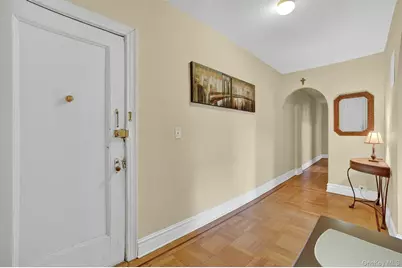 219 Bronx River Road #2L, Yonkers, NY 10704 - Photo 3