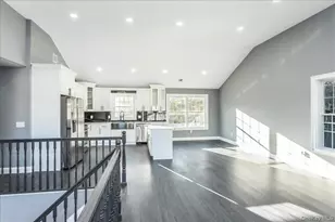 26 Gabon Ln, Coram, NY 11727 - Photo 7