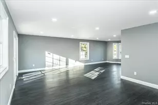 26 Gabon Ln, Coram, NY 11727 - Photo 21