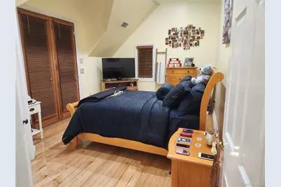 280 Bayview Avenue, Patchogue, NY 11772 - Photo 17