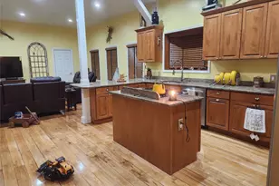 280 Bayview Ave, Patchogue, NY 11772 - Photo 3