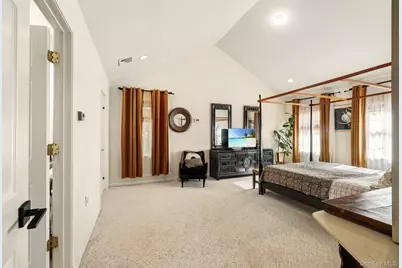 557 Oregon Trail, Walker Valley, NY 12566 - Photo 25