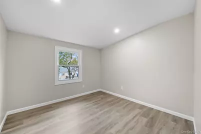 78 Phelps Lane, North Babylon, NY 11703 - Photo 15