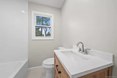 78 Phelps Lane, North Babylon, NY 11703 - Photo 13