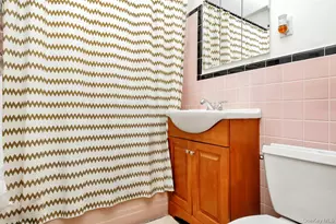 62-45 69th Pl, Middle Village, NY 11379 - Photo 13