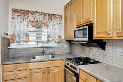 62-45 69th Place, Middle Village, NY 11379 - Photo 5