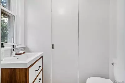 45 New Jersey Avenue, Bellport, NY 11713 - Photo 15