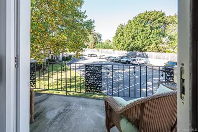 2319 Wilshire Lane #B19, Oakdale, NY 11769 - Photo 7