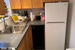 511 Bolton Ave, Bronx, NY 10473 - Photo 17