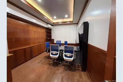 4122 Fuller Place #3RD Fl, Flushing, NY 11355 - Photo 5