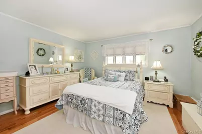 33 Ford Drive S, Massapequa, NY 11758 - Photo 19