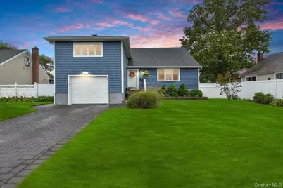 33 Ford Drive S, Massapequa, NY 11758 - Photo 1