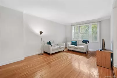 68-61 Yellowstone Boulevard #216, Forest Hills, NY 11375 - Photo 7