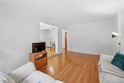 68-61 Yellowstone Boulevard #216, Forest Hills, NY 11375 - Photo 7