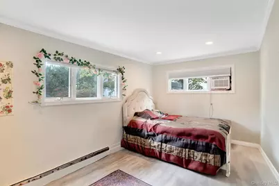 978 Little Whaleneck Road, Merrick, NY 11566 - Photo 19