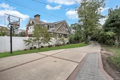 978 Little Whaleneck Road, Merrick, NY 11566 - Photo 25