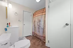 438 Lillian Blvd, Holbrook, NY 11741 - Photo 29