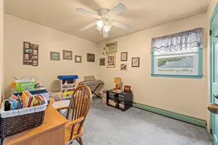 438 Lillian Blvd, Holbrook, NY 11741 - Photo 21