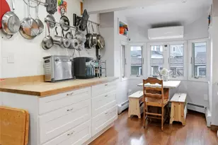 9 Coral Ct, Malverne, NY 11565 - Photo 13