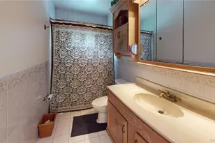 640 Carlls Path, Deer Park, NY 11729 - Photo 11