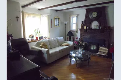 915 Wallace Avenue, Baldwin, NY 11510 - Photo 5