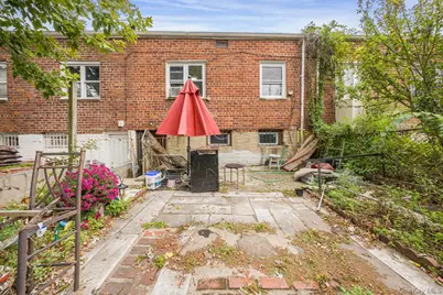 13024 Springfield Boulevard, Springfield Gardens, NY 11413 - Photo 19