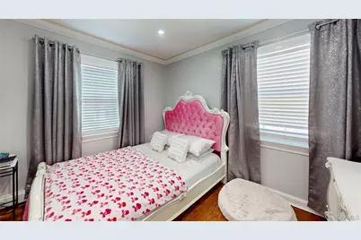 125 Spruce Street, Lindenhurst, NY 11757 - Photo 15