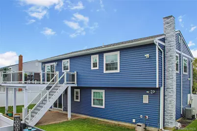 125 Spruce Street, Lindenhurst, NY 11757 - Photo 3