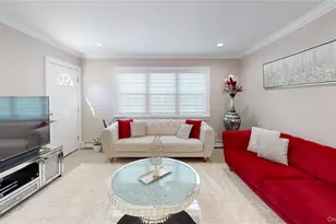 125 Spruce St, Lindenhurst, NY 11757 - Photo 21