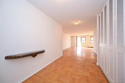 102-10 66 Road #9E, Forest Hills, NY 11375 - Photo 5