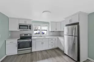 4 Hudson, Sayville, NY 11782 - Photo 5