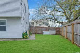 4 Hudson, Sayville, NY 11782 - Photo 13