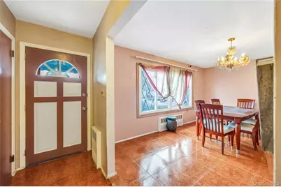 39 Botsford Street, Hempstead, NY 11550 - Photo 3