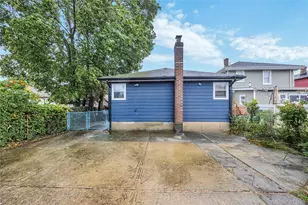 39 Botsford St, Hempstead, NY 11550 - Photo 9