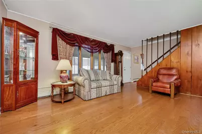 45 Shotgun Lane, Levittown, NY 11756 - Photo 7