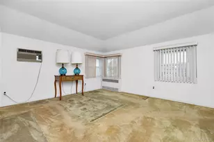 45 Shotgun Ln, Levittown, NY 11756 - Photo 17