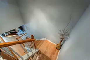 14 Heckscher Spur Dr, East Islip, NY 11730 - Photo 33